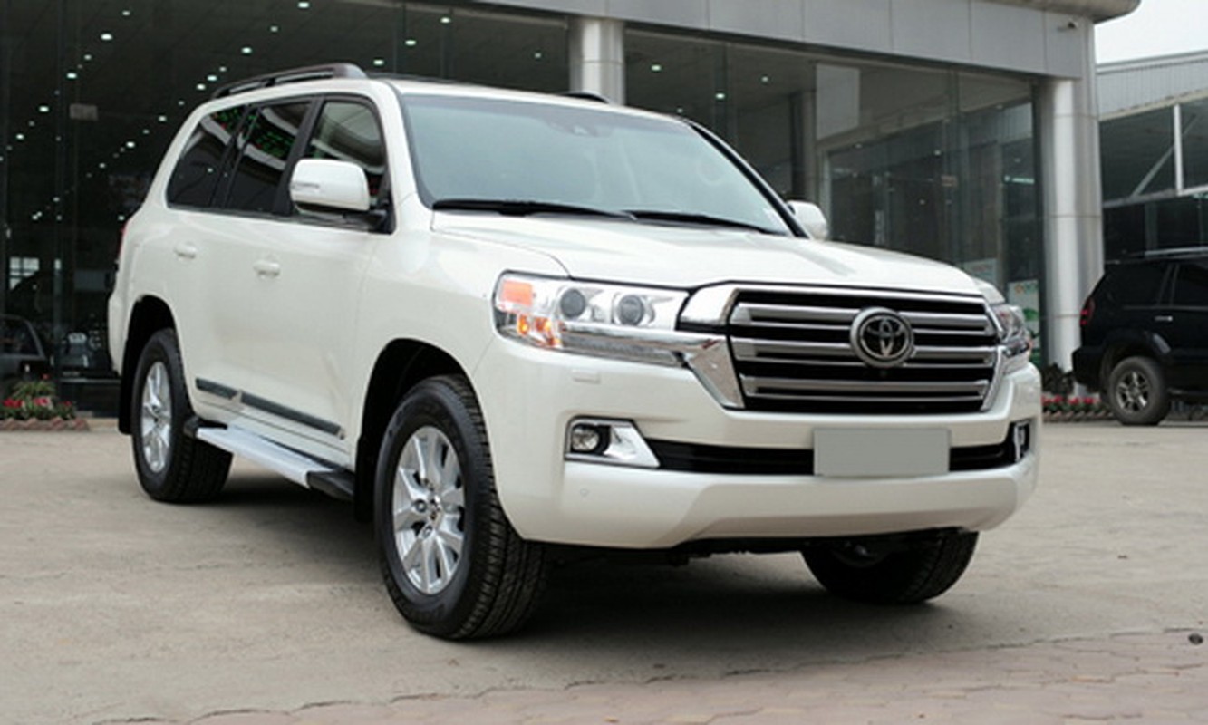 Toyota Land Cruiser 2016 gia 5,5 ty dong tai Ha Noi