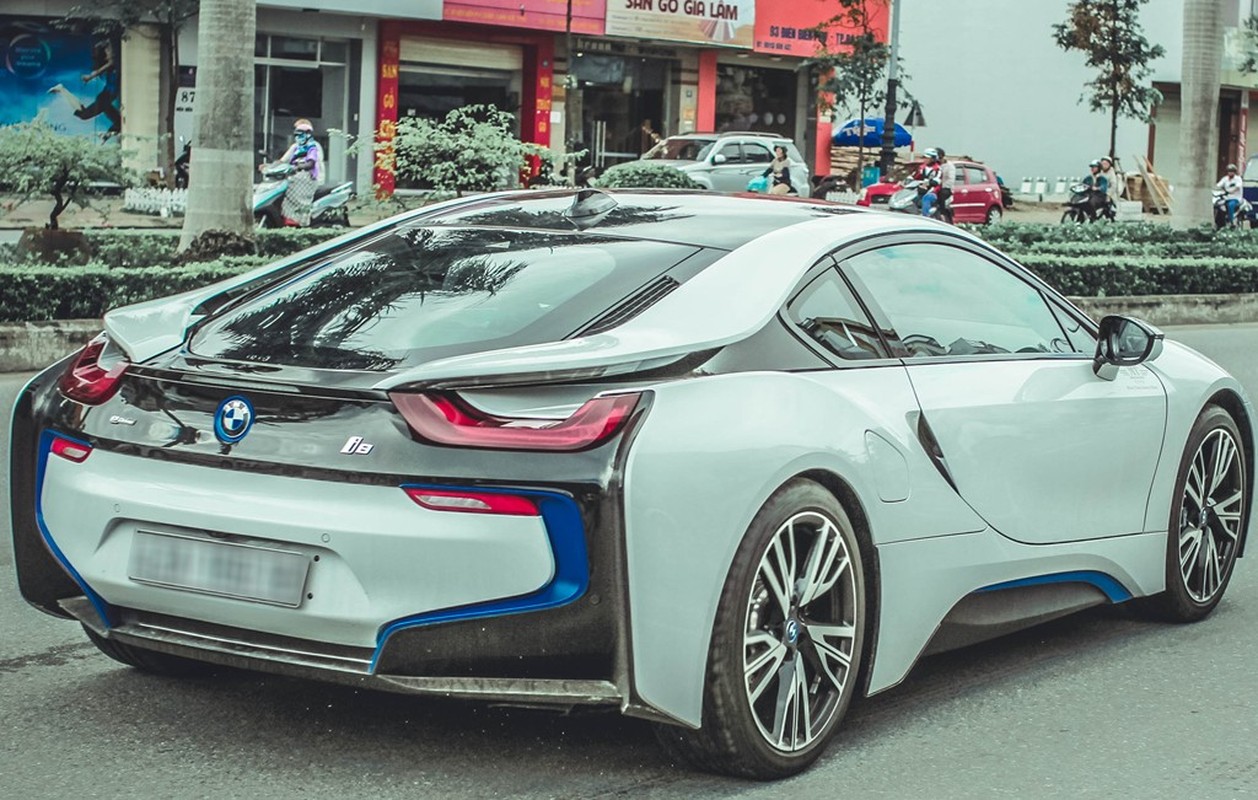 Cap sieu xe BMW i8 