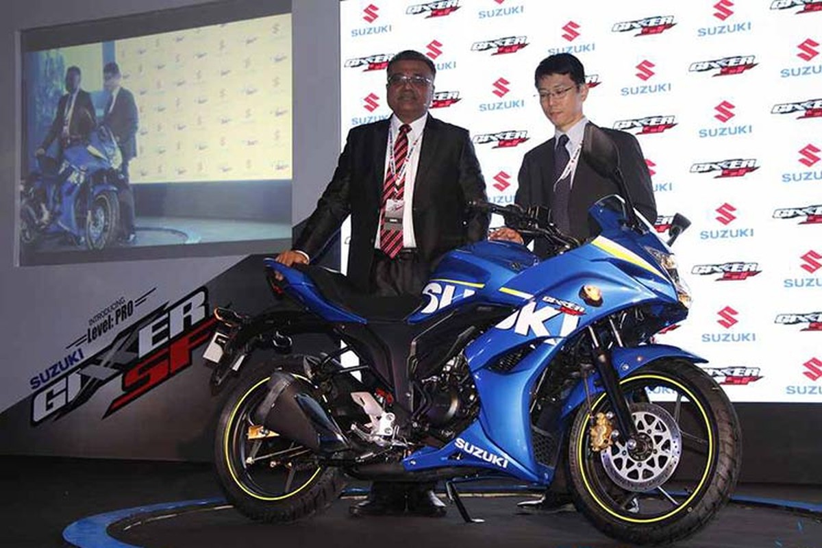 Can canh moto con tay Suzuki Gixxer SF gia chi 30 trieu