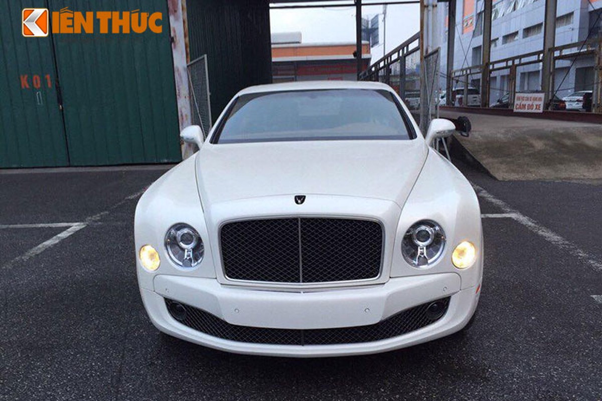 Dai gia Ha Noi am tham tau Bentley Mulsanne 2016 gia 25 ty