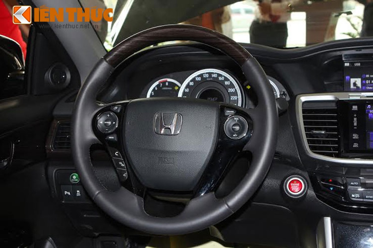 Chua ra mat, Honda Accord 2016 da co mat tai dai ly HVN-Hinh-11