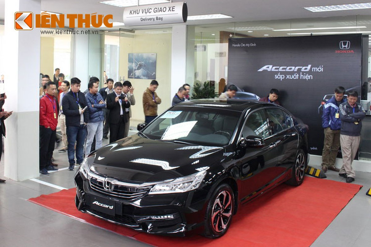 Chua ra mat, Honda Accord 2016 da co mat tai dai ly HVN-Hinh-16