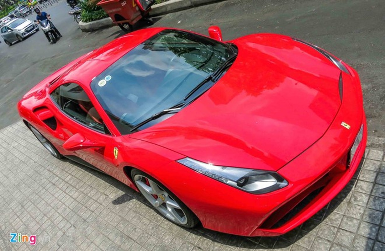 Sieu xe Ferrari 488 GTB mau do gia hon 14 ty tai Sai Gon