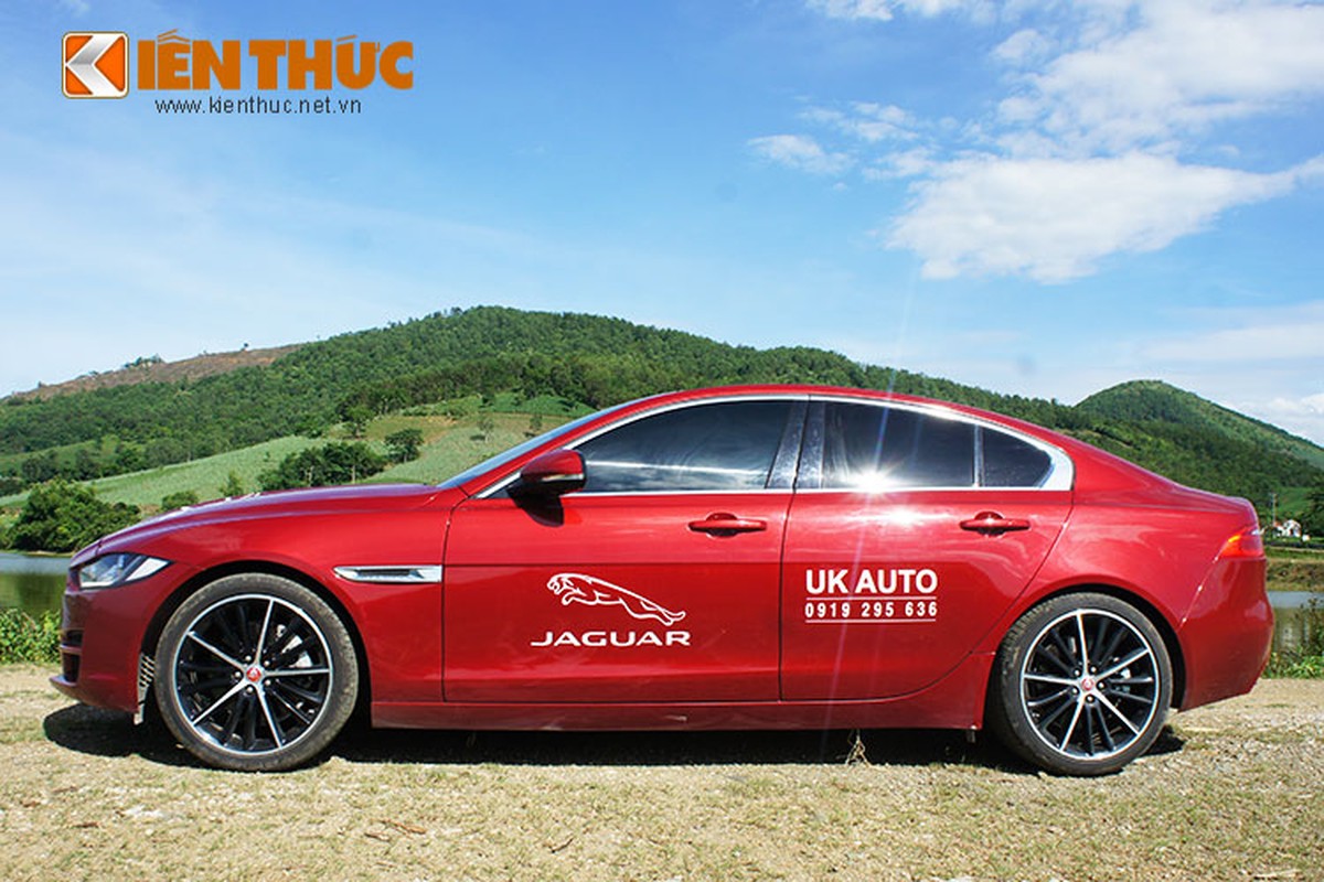 Cam lai xe sang Jaguar XE hon 2 ty tai Viet Nam-Hinh-4