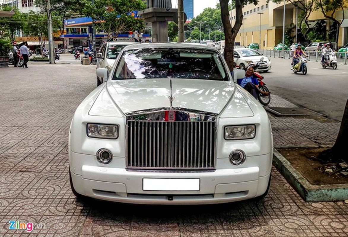 Cham mat sieu xe sang Rolls-Royce trieu do tai Sai Gon