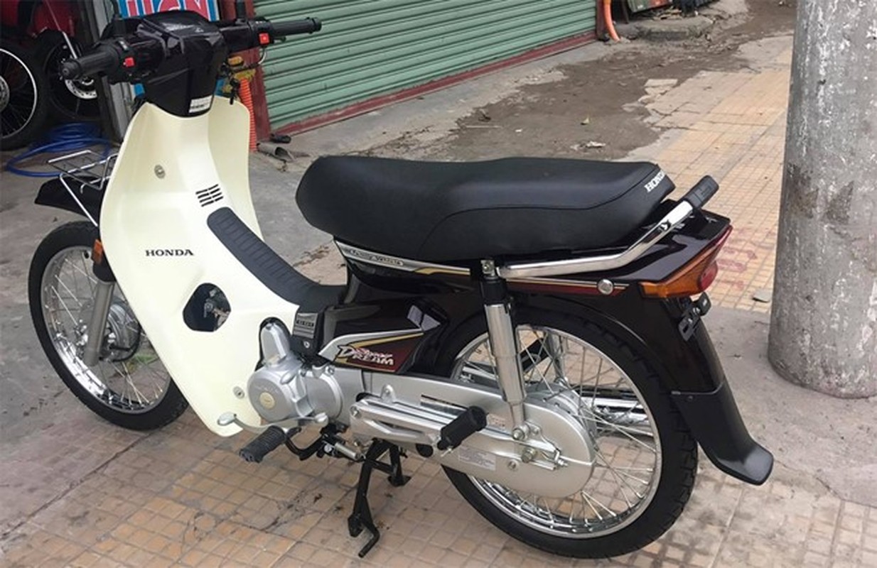 Honda Super Dream Viet Nam 