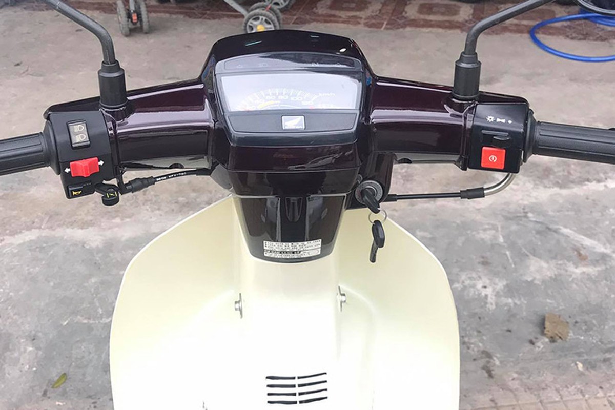 Honda Super Dream Viet Nam 