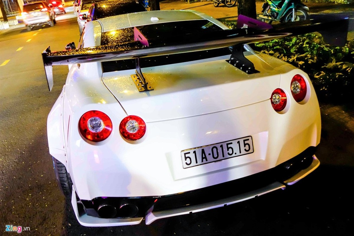 Sieu xe the thao Nissan GT-R do bodykit khung tai Sai Gon-Hinh-3