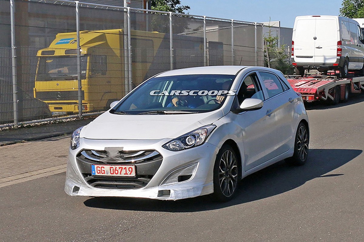 Xe hieu suat cao Hyundai i30N 