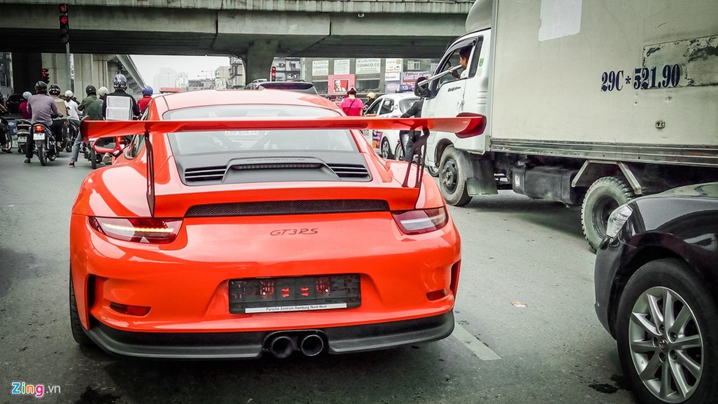 Sieu xe Porsche 911 GT3 RS doc nhat Viet Nam xuong pho-Hinh-5