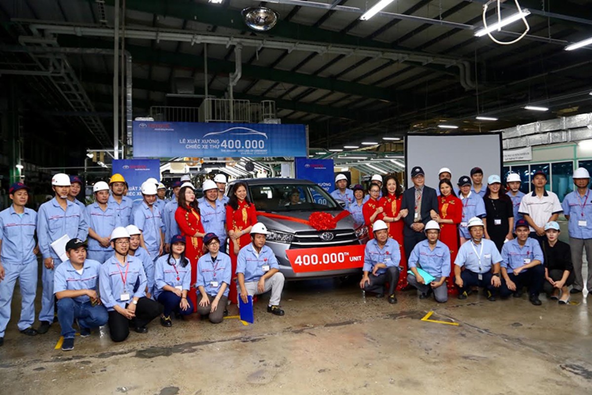 Innova la xe oto thu 400.000 cua Toyota tai Viet Nam-Hinh-3