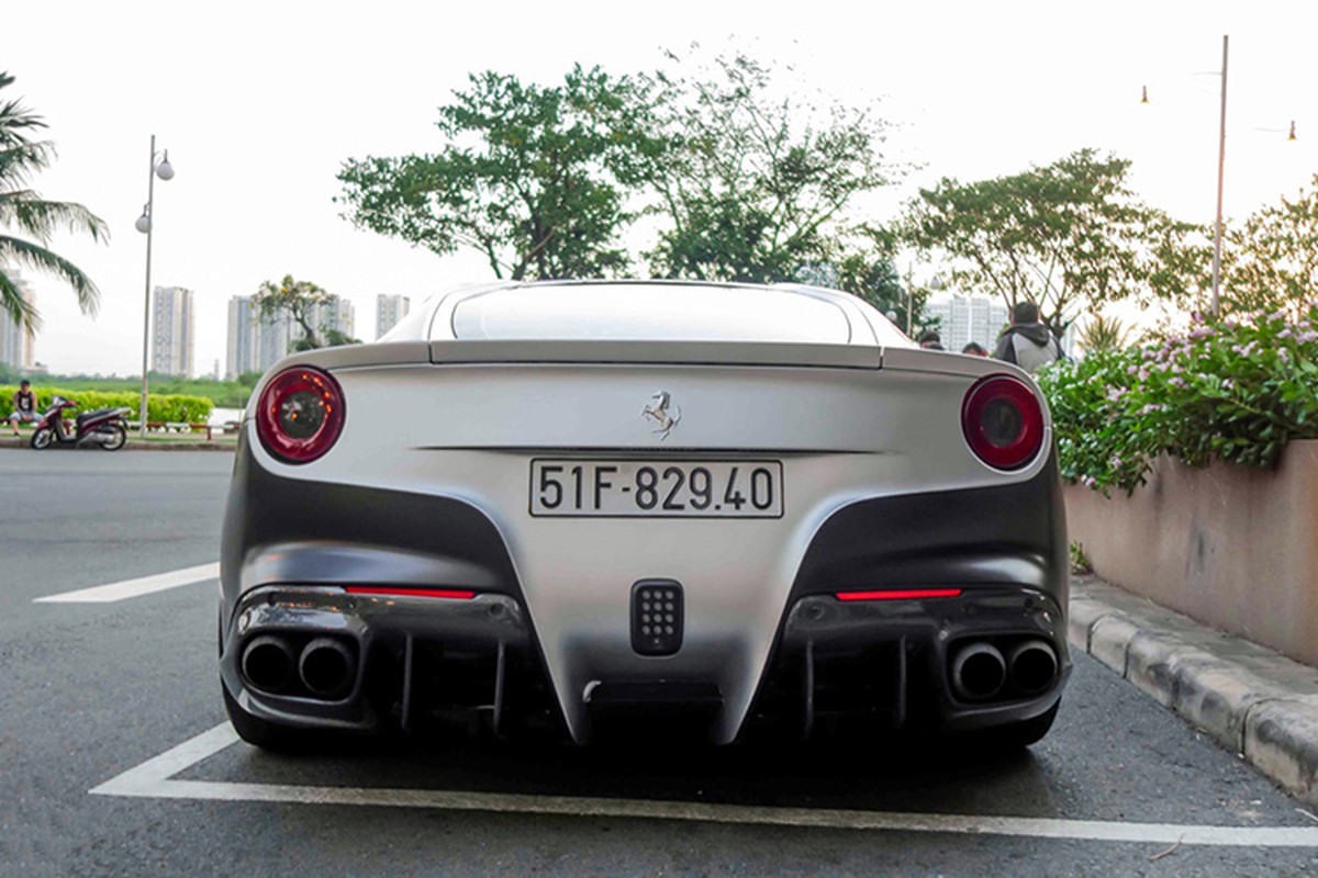 Cuong Do La &quot;thay ao&quot; sieu xe Ferrari F12 Berlinetta gia 20 ty-Hinh-4