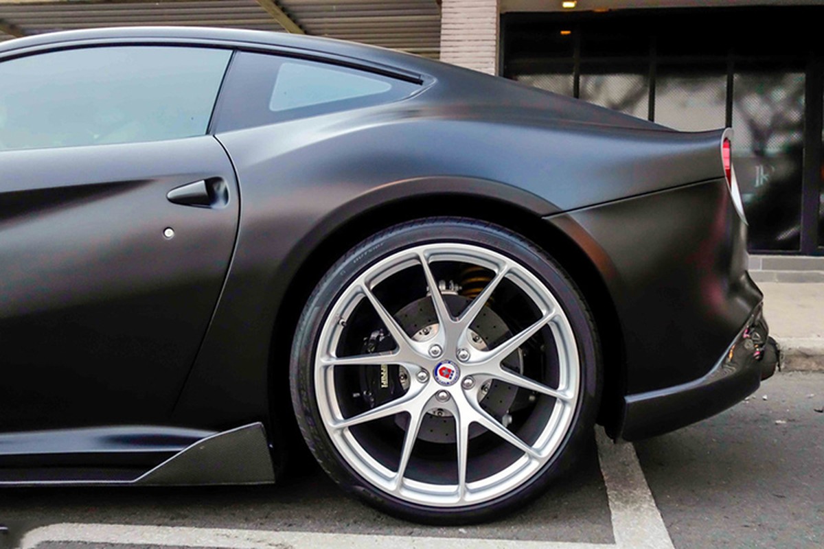 Cuong Do La &quot;thay ao&quot; sieu xe Ferrari F12 Berlinetta gia 20 ty-Hinh-6