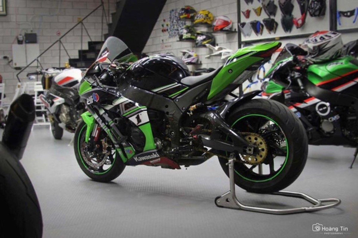 Sieu moto Kawasaki ZX10R do xe dua kich doc tai Sai Gon-Hinh-12