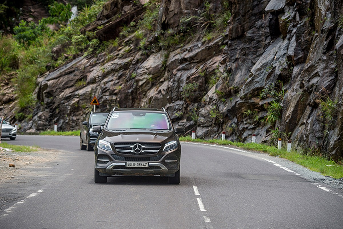 Len rung, xuong bien cung Mercedes-Benz SUVenture 2017-Hinh-14