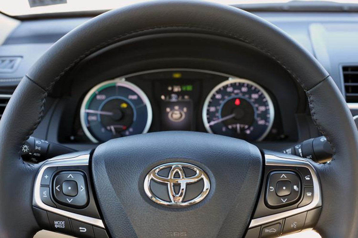 Toyota &quot;nha hang&quot; Camry 2018 sap ve Viet Nam?-Hinh-6