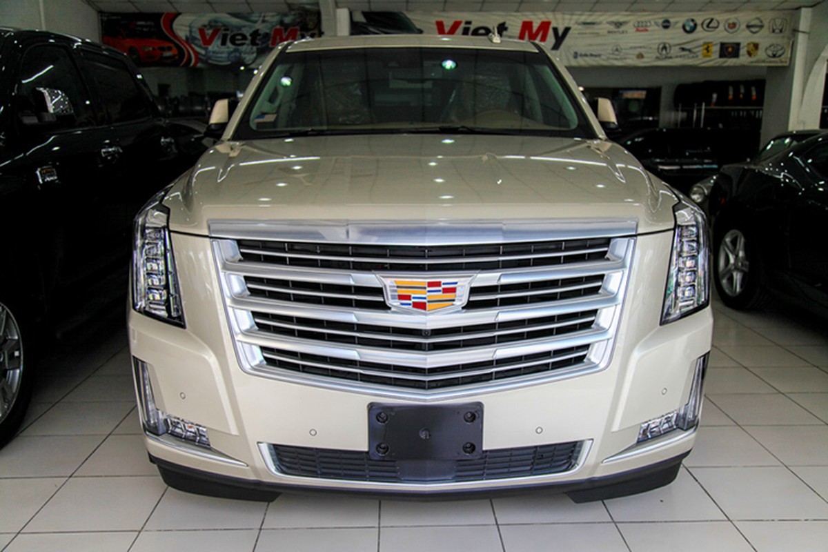 Can canh Cadillac Escalade gia 7 ty dong tai Viet Nam