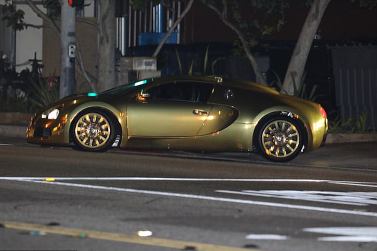 Jamie Foxx khoe Bugatti ma vang gia hon 40 ty-Hinh-5