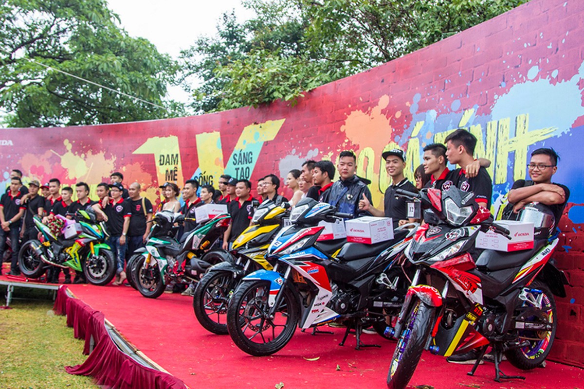 Hon 600 &quot;xe no&quot; Honda Winner 150 lan banh tai Ha Noi-Hinh-10