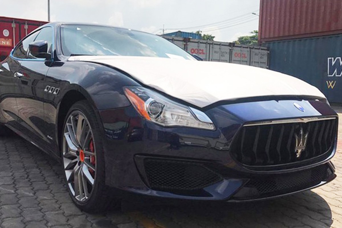 &quot;Dap thung&quot; xe sang Maserati Quattroporte gia 12 ty tai VN