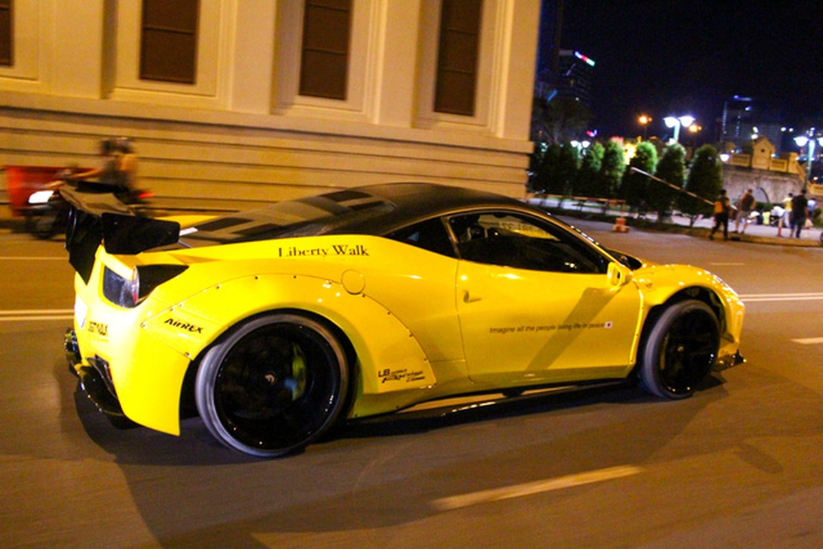 SIeu xe Ferrari chuc ty do Liberty Walk dau tien tai Sai Gon-Hinh-2