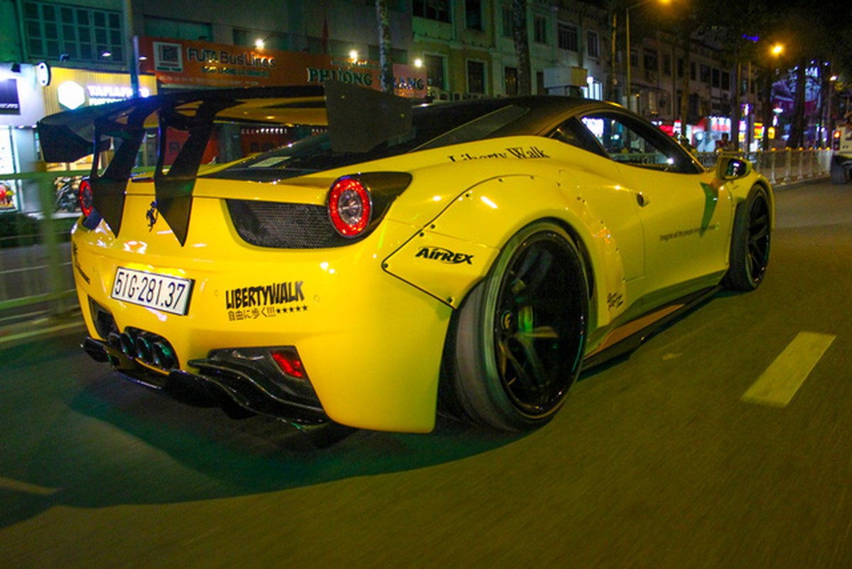 SIeu xe Ferrari chuc ty do Liberty Walk dau tien tai Sai Gon-Hinh-8