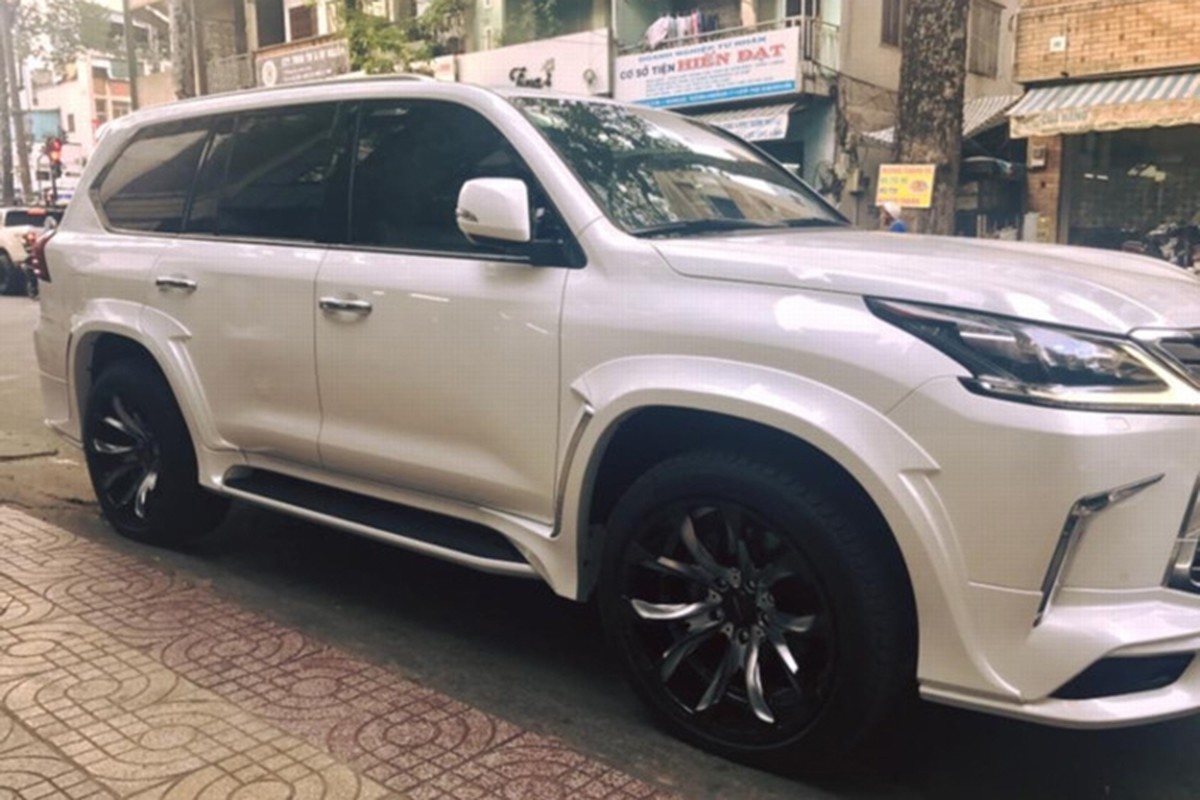 Xe sang Lexus LX570 gia 8 ty &quot;do khung&quot; tai Sai Gon-Hinh-2