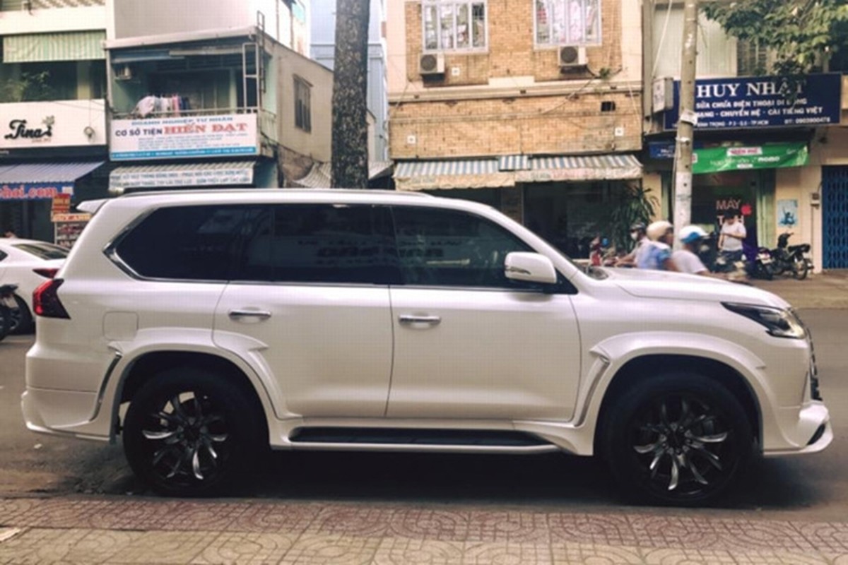 Xe sang Lexus LX570 gia 8 ty &quot;do khung&quot; tai Sai Gon-Hinh-8