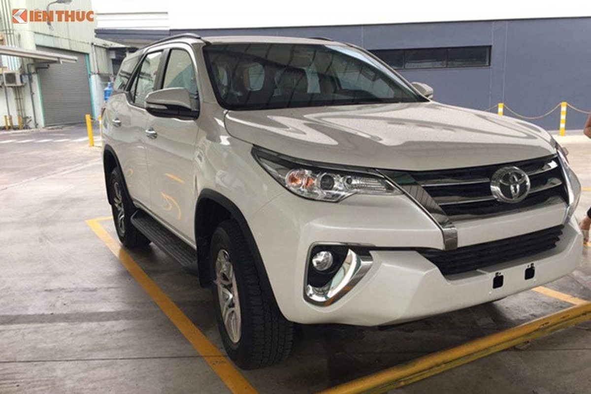 Toyota Fortuner may dau gia hon 1 ty sap ra mat tai VN-Hinh-9