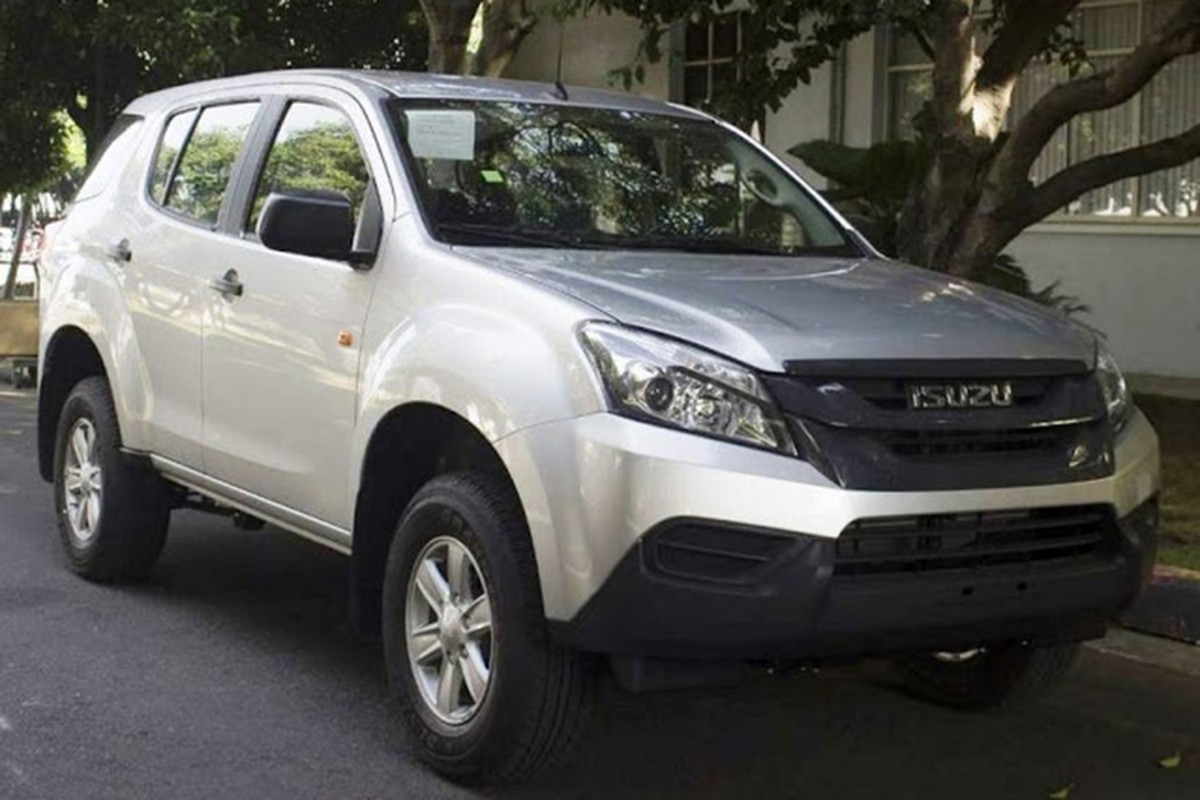 Isuzu MU-X &quot;dai ha gia&quot; con 745 trieu tai Viet Nam