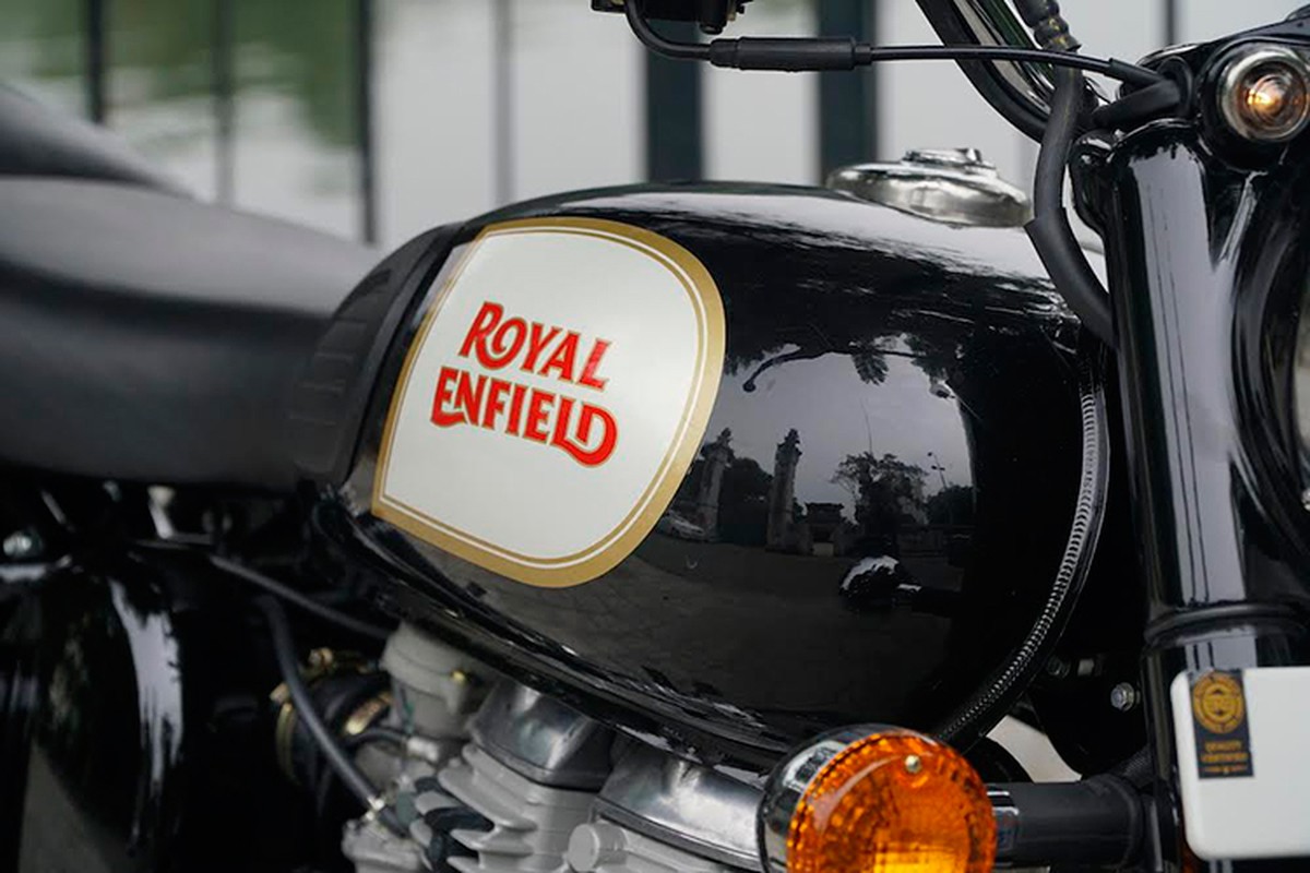 &quot;Soi&quot; moto Royal Enfield Classic gia 109 trieu tai Ha Noi-Hinh-5