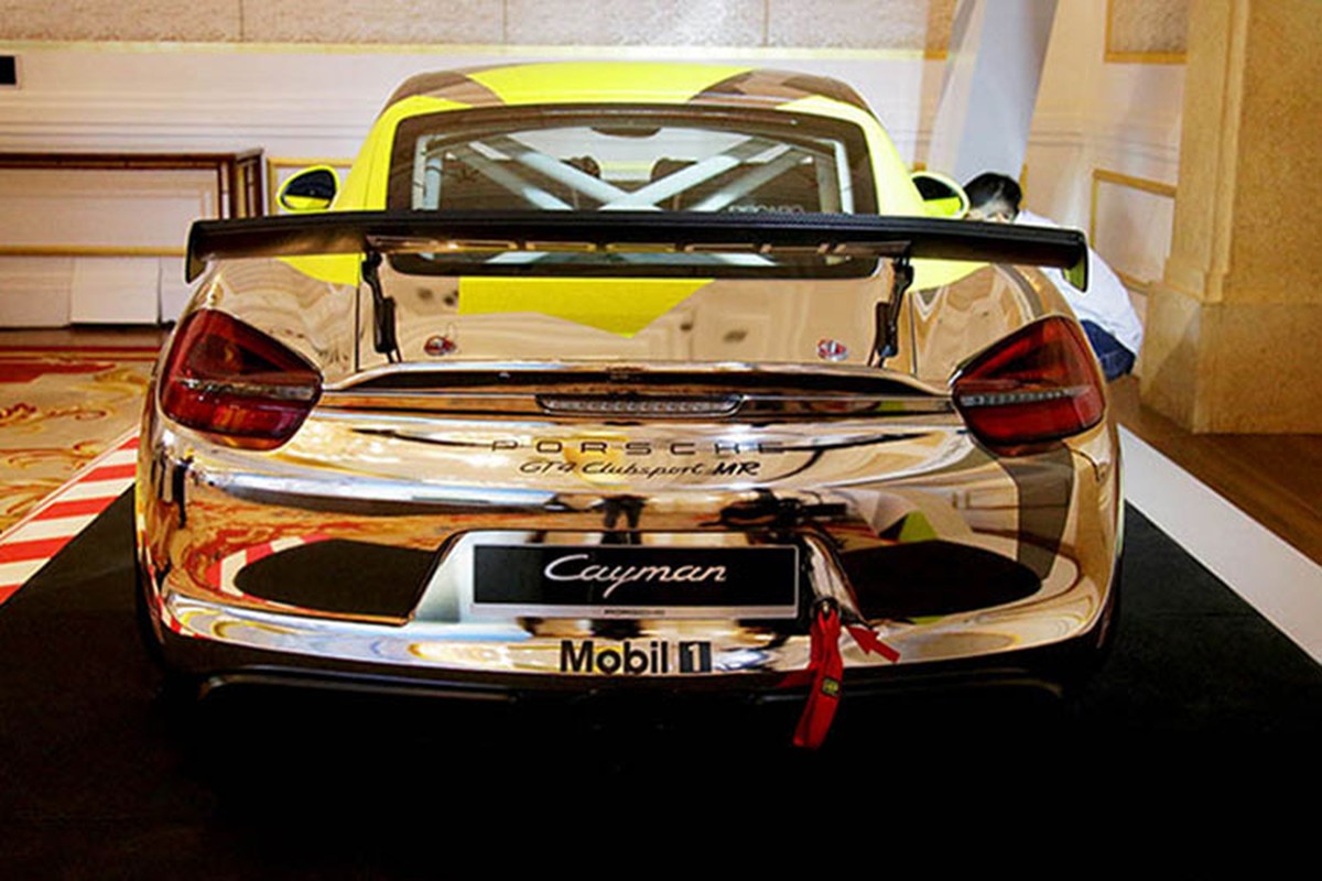 Sieu xe dua Porsche Cayman GT4 Clubsport tai Sai Gon-Hinh-4