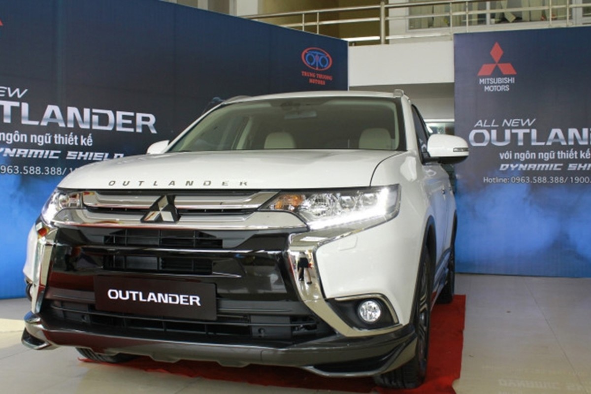 Mitsubishi Outlander se lap rap Viet Nam &quot;dau&quot; Honda CR-V-Hinh-2