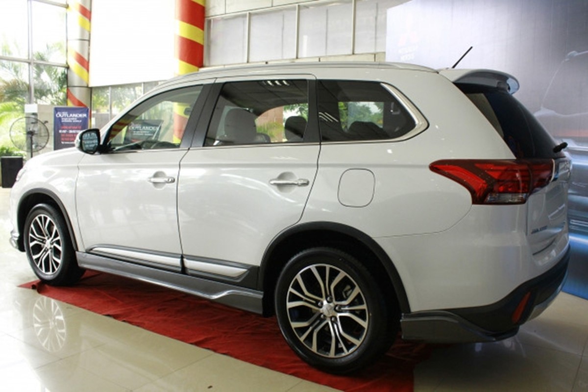 Mitsubishi Outlander se lap rap Viet Nam &quot;dau&quot; Honda CR-V-Hinh-4