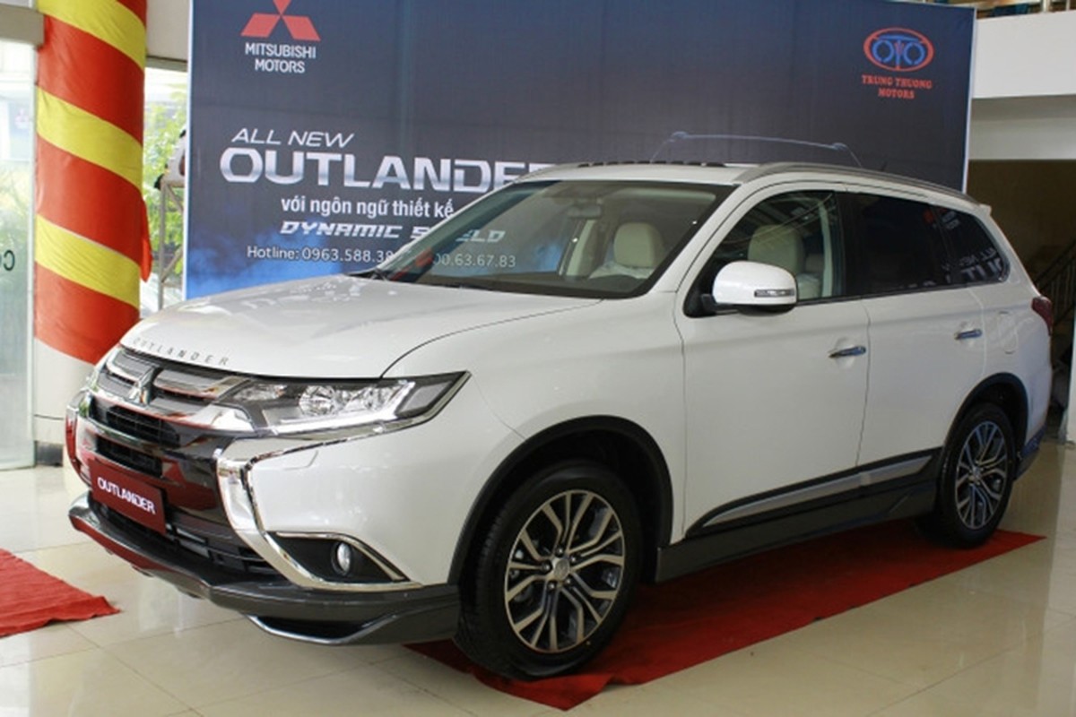 Mitsubishi Outlander se lap rap Viet Nam &quot;dau&quot; Honda CR-V