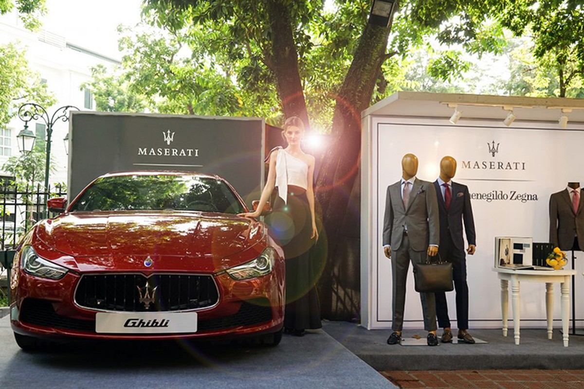 Chu tich Ha Noi &quot;ngam&quot; xe sang Maserati Ghibli tien ty-Hinh-2