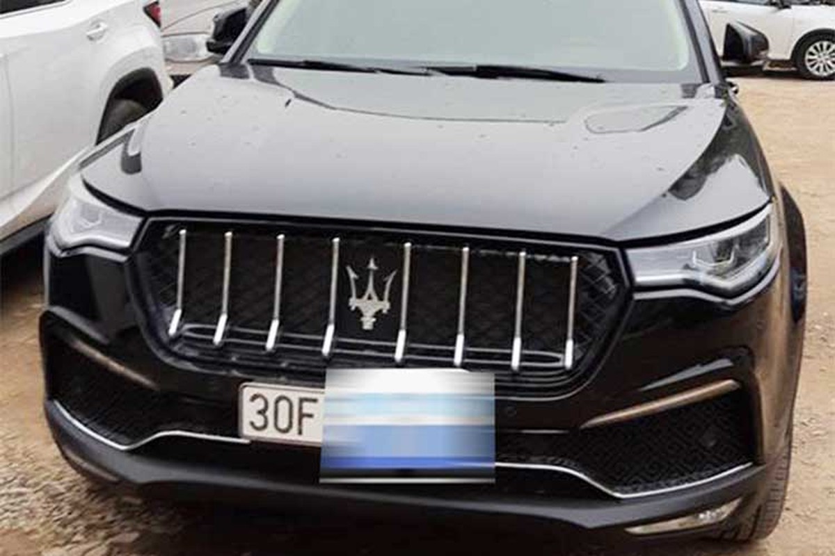 Xe “Tau” Zoyte hon 700 trieu nhai Maserati tai Ha Noi