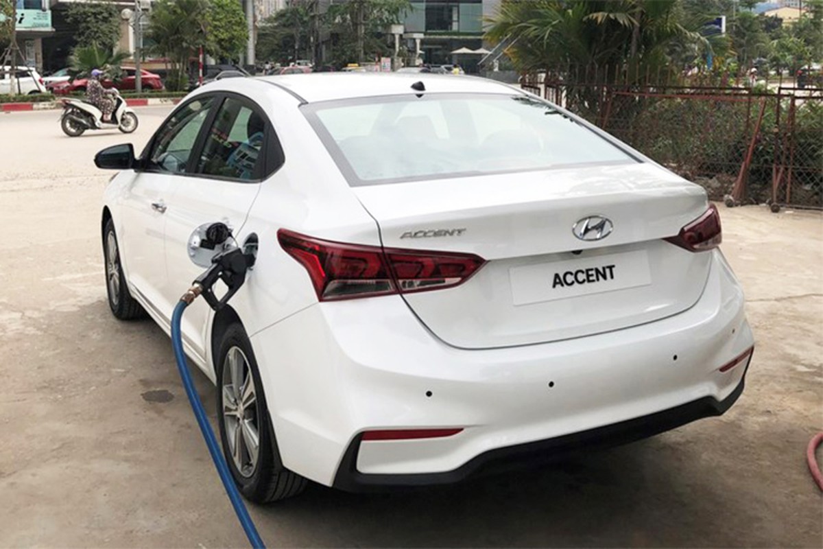 Sedan sieu re Hyundai Accent 2018 lan banh tai VN-Hinh-2