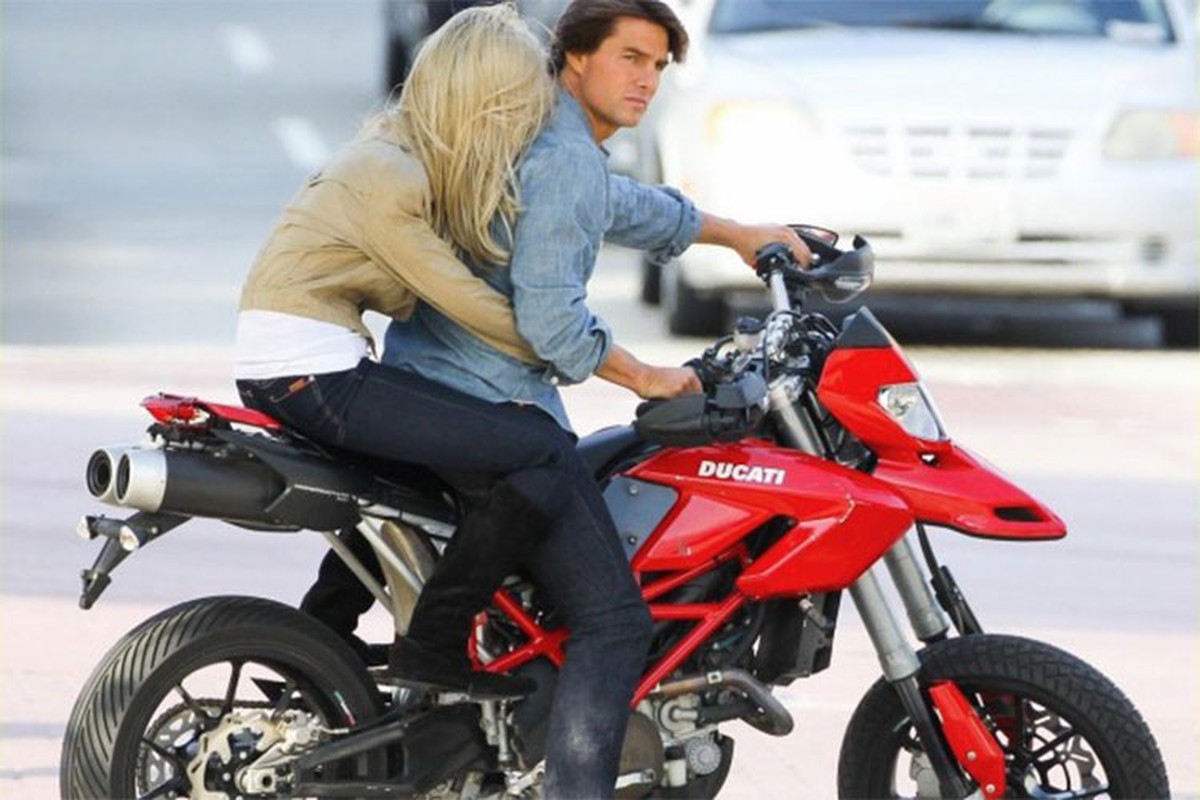 Dan xe moto phan khoi lon sat canh cung tai tu Tom Cruise-Hinh-6