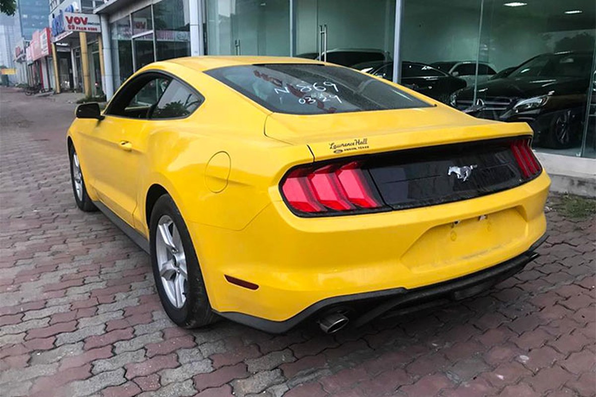 Can canh Ford Mustang 2018 gia hon 2 ty dong tai Ha Noi-Hinh-10