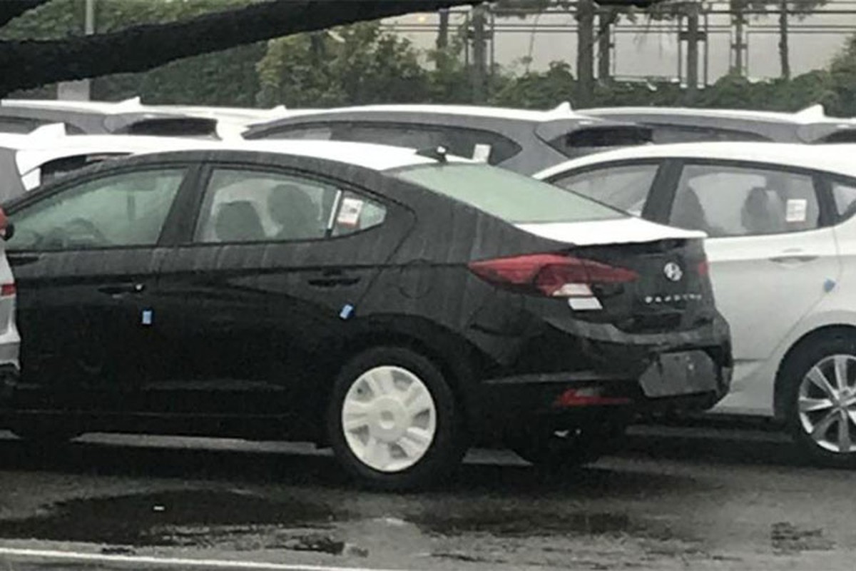 Sedan Hyundai Elantra 2019 lo dien truoc ngay ra mat-Hinh-3