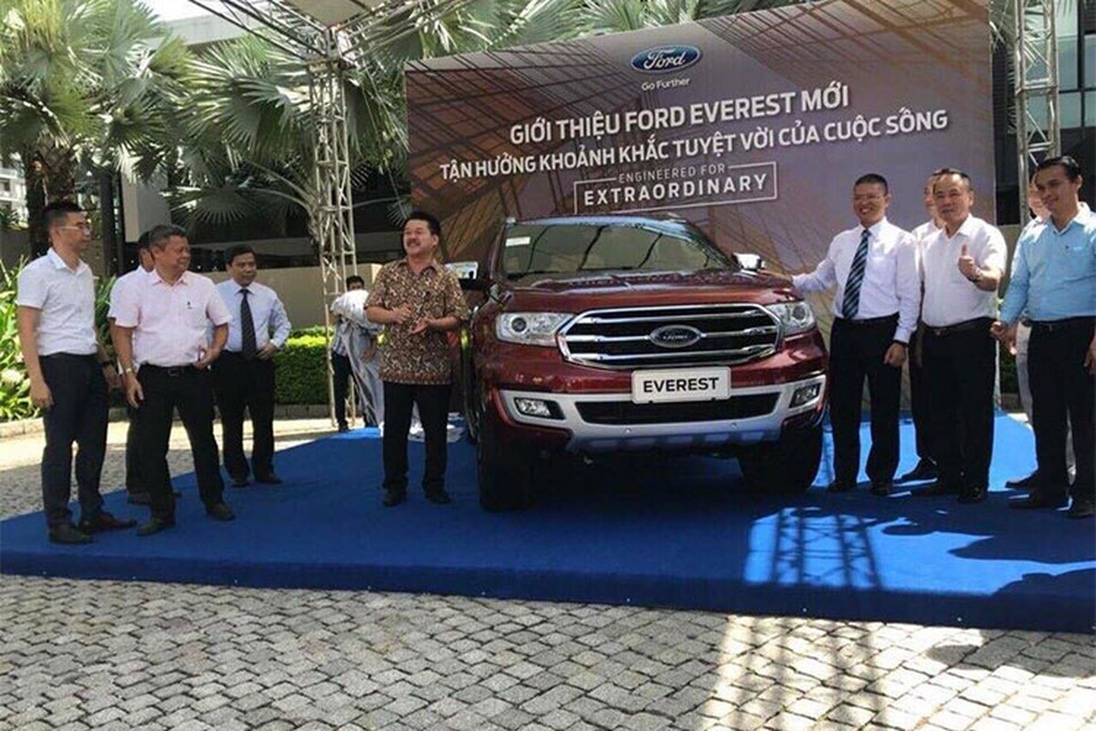 Can canh Ford Everest 2018 gia tu 850 trieu tai Viet Nam-Hinh-8