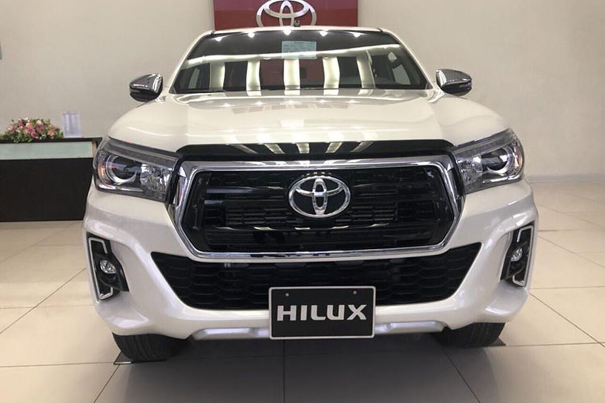 Toyota Hilux 2018 ban cao cap gia 878 trieu ve VN-Hinh-2