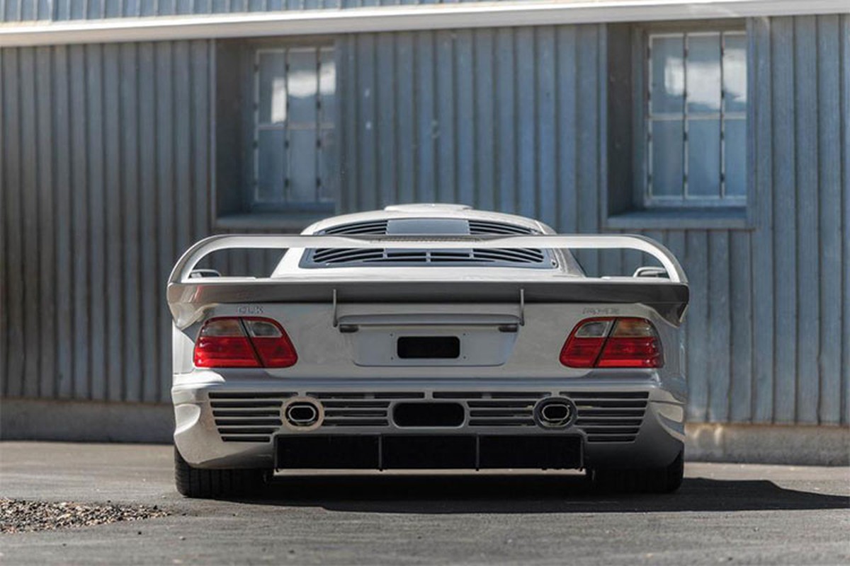 Khong phai Bugatti - Mercedes CLK GTR moi la xe dat nhat-Hinh-4