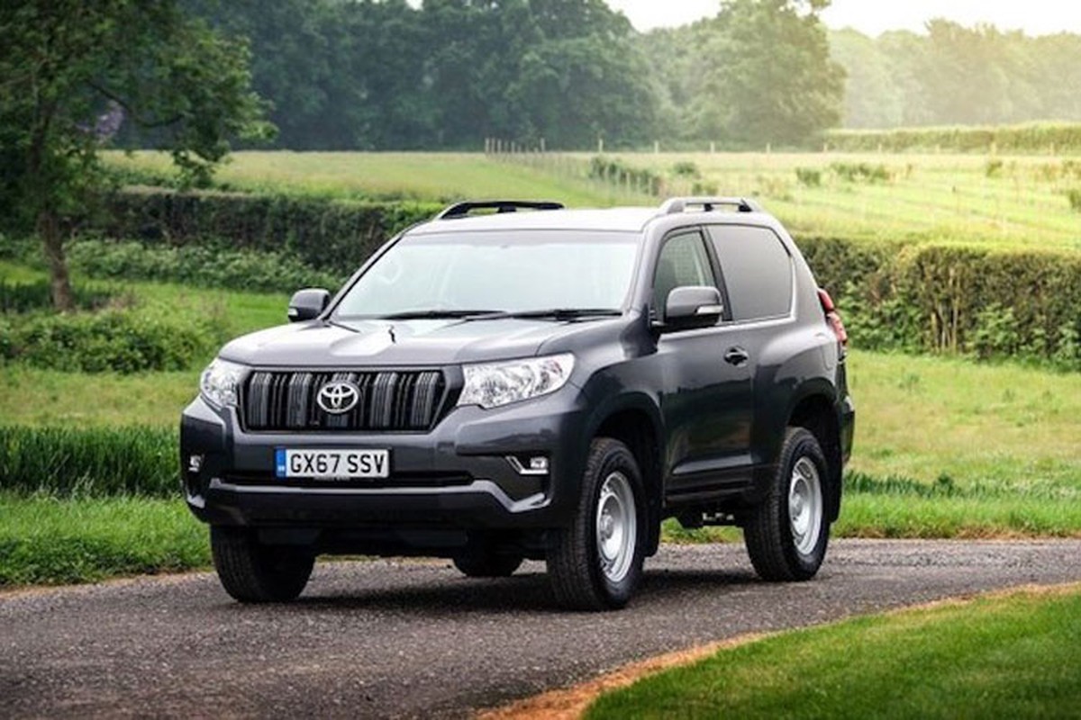 Toyota Land Cruiser Prado Van 2019 gia chi 834 trieu dong-Hinh-8