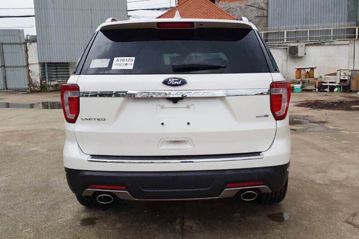 Can canh Ford Explorer 2018 gia hon 2 ty ve VN-Hinh-4