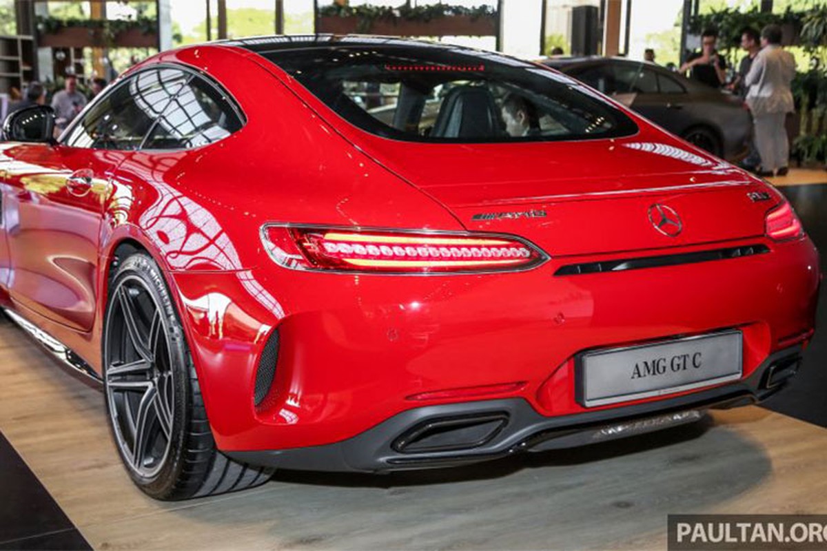 Mercedes-AMG GT C Coupe gia 8,277 ty dong tai Malaysia-Hinh-9