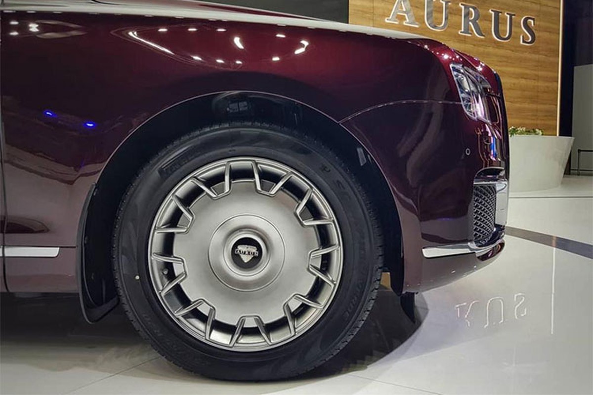 Can canh Aurus Senat - sieu xe sang Rolls-Royce Nga-Hinh-4