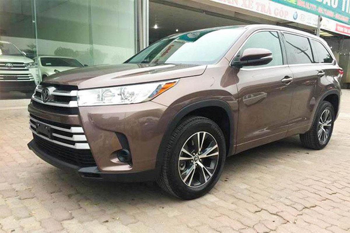 Can canh Toyota Highlander 2018 gia 2,7 ty tai Ha Noi