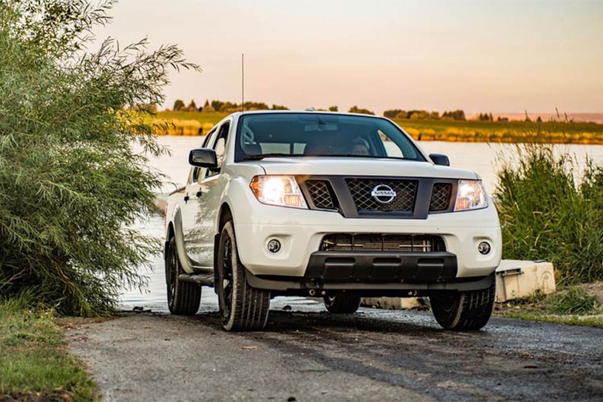 Xe ban tai Nissan Navara 2019 gia re beo tai My-Hinh-3